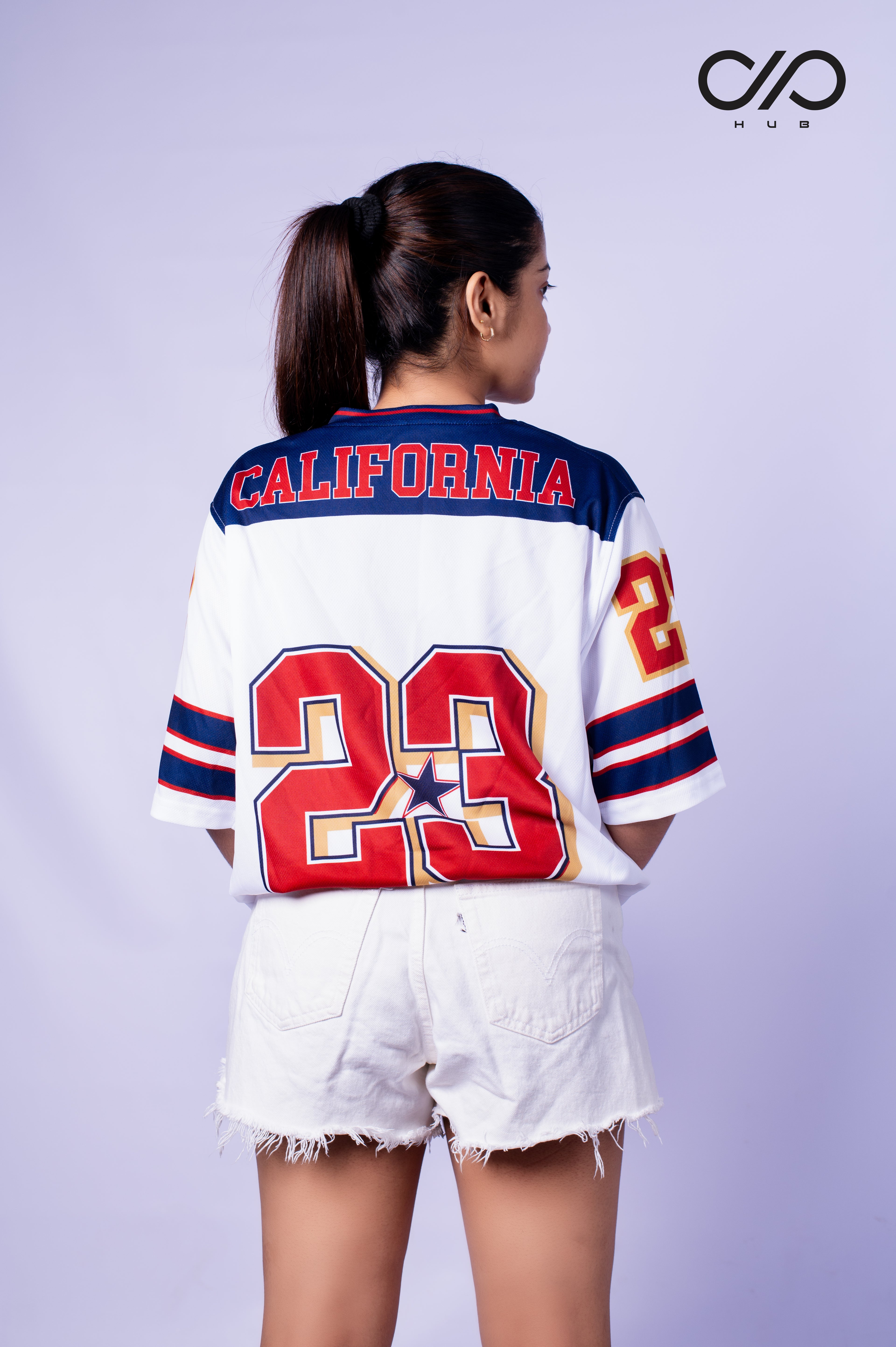 V-collar Croshole material T-shirt Unisex | California Athletic Edition