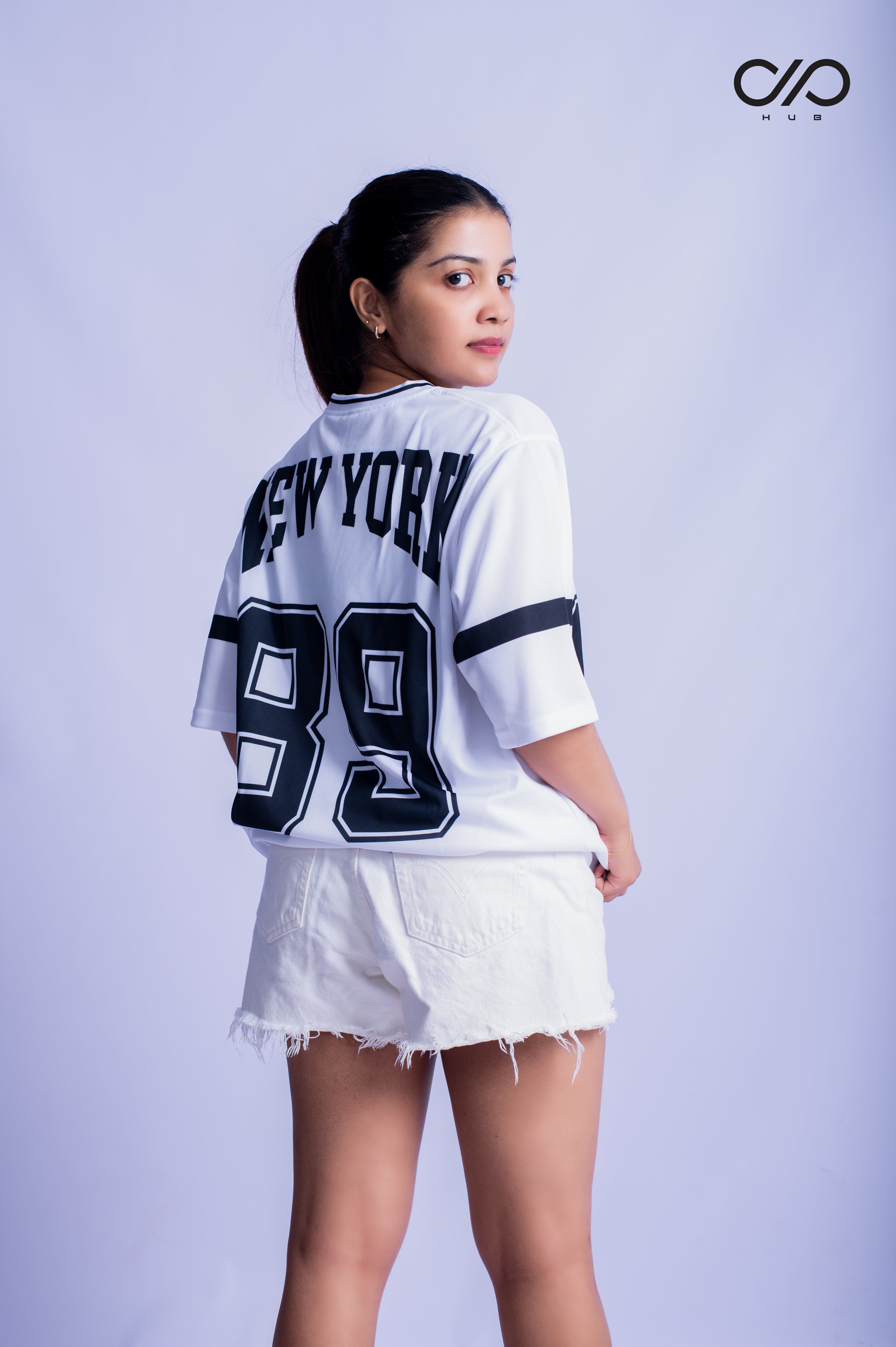 V-collar Croshole material T-shirt Unisex New York Edition